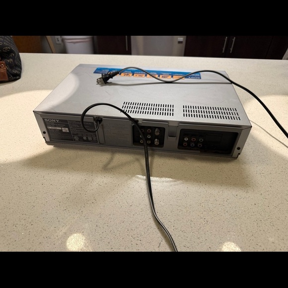 USED FOR PARTS Sony SLV-D360P DVD/VCR Combo DVD Player VHS Player/Recorder - Picture 2 of 2